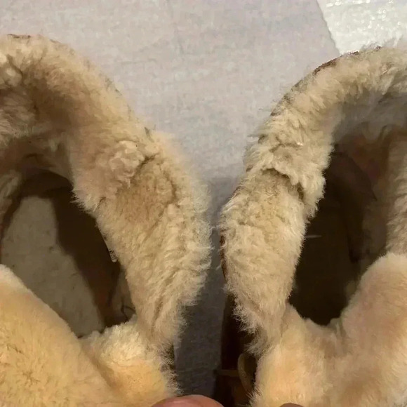 [US11] UGG  Women's Quincy Winter Boots- EUC - Picture 9 of 12